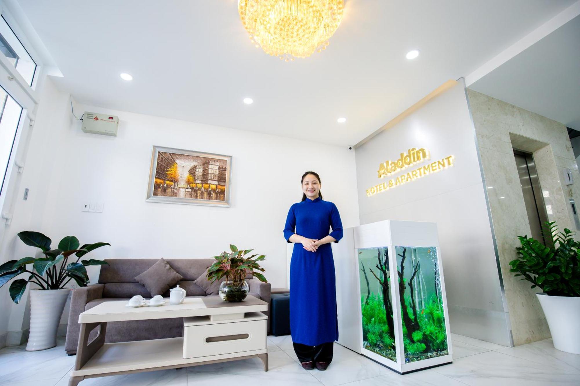 Aladdin Hotel โฮจิมินห์ซิตี้ ภายนอก รูปภาพ